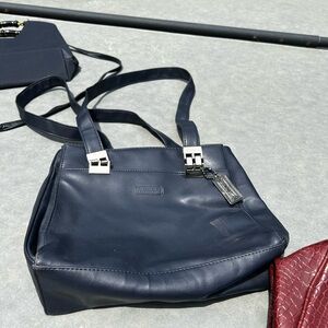 Coach Blue Shoulder Bag with Structured Design and Silver Hardware